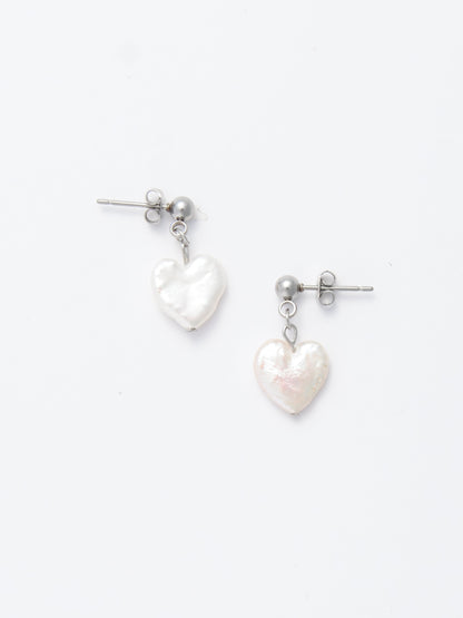Chain Drop Earrings with Heart-Shaped Pearl - Lover's Descent