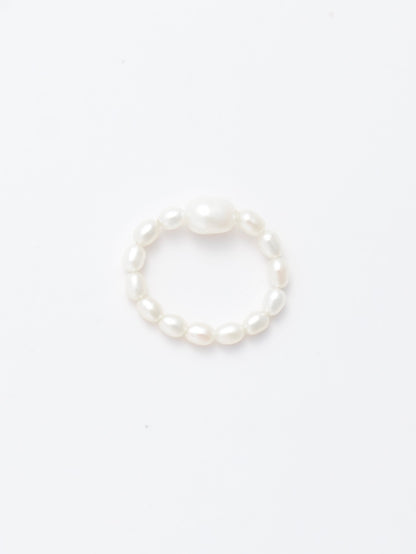 Dainty Pearl Ring - Soft Loop